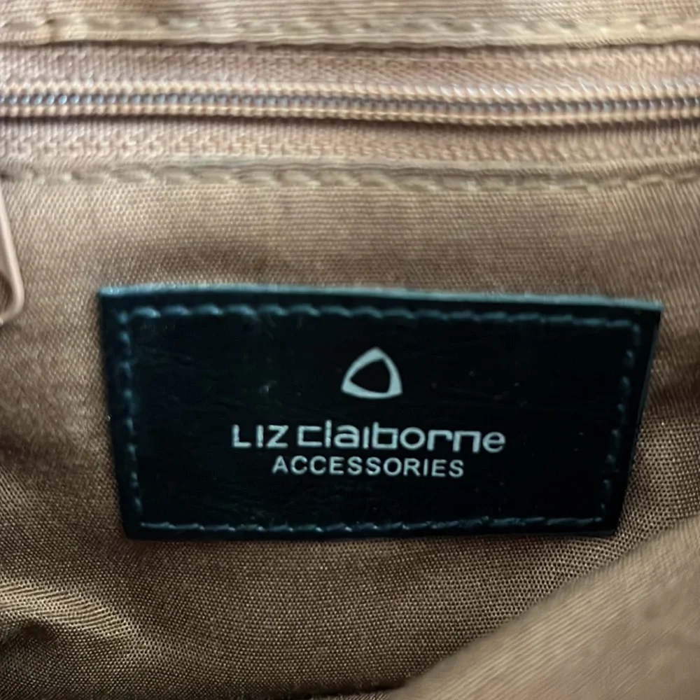 🔹 Liz Claiborne Vintage Mini Backpack